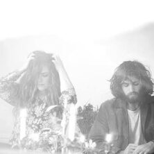 Angus and Julia Stone