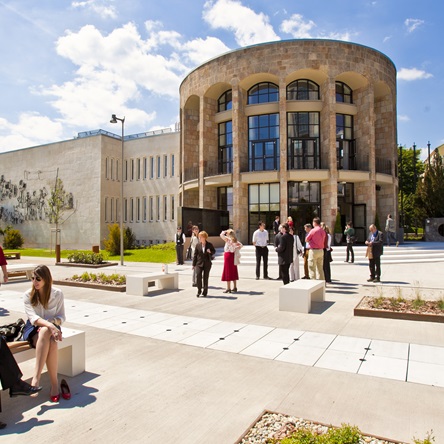 MOM Kultur&aacute;lis K&ouml;zpont