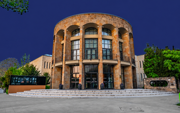 MOM Kultur&aacute;lis K&ouml;zpont